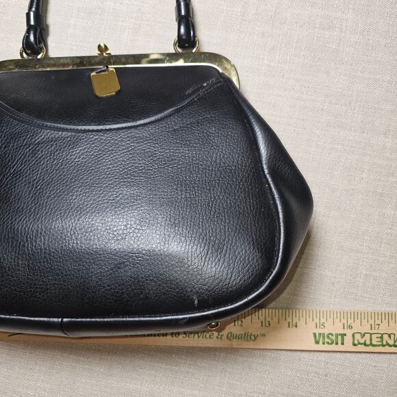 Vintage Black Leather Handbag with Snap Shut Kisslock Entry Medium - Picture 6 of 7